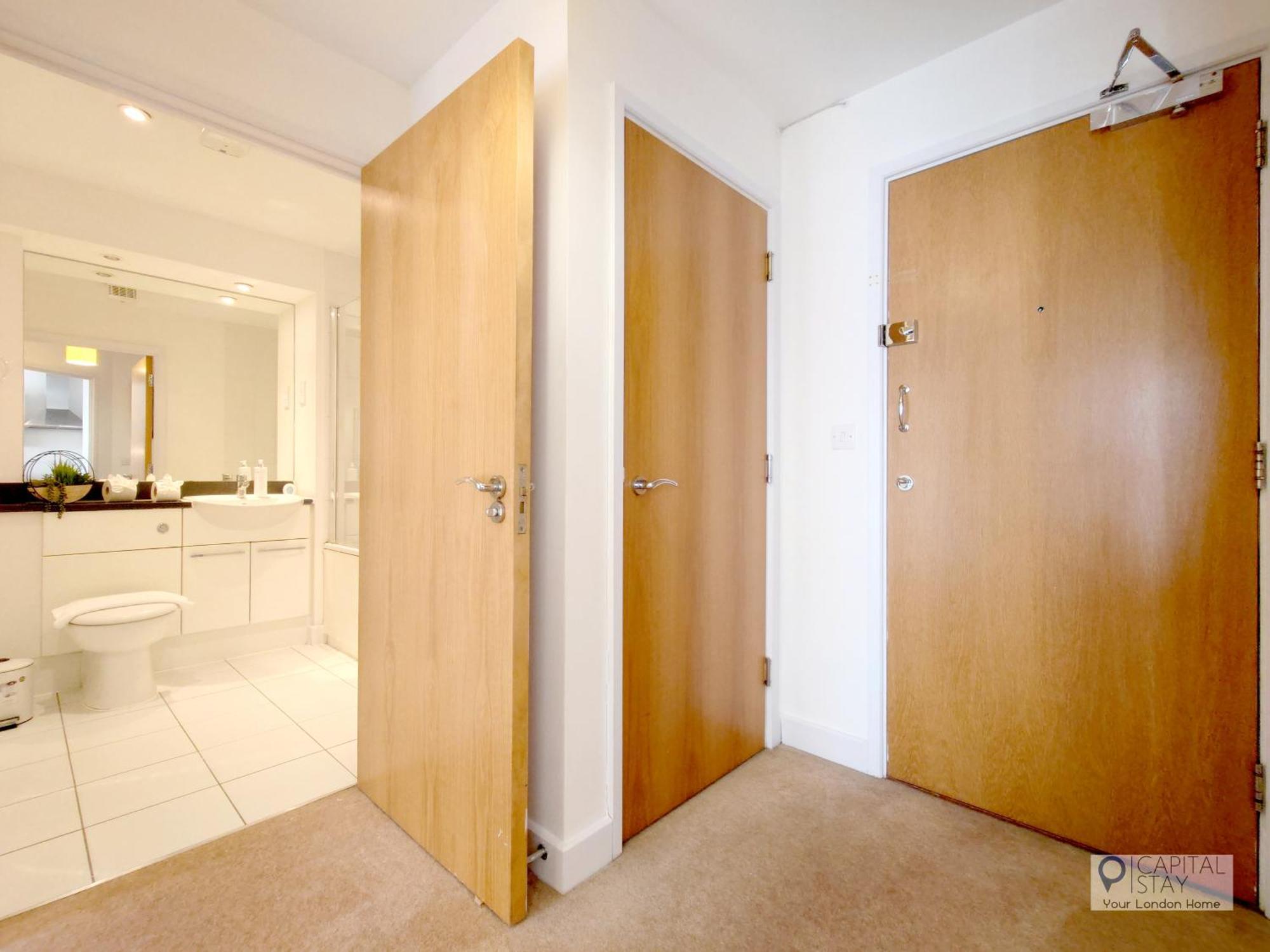 London Excel Stays - One Bed Apartment Екстер'єр фото
